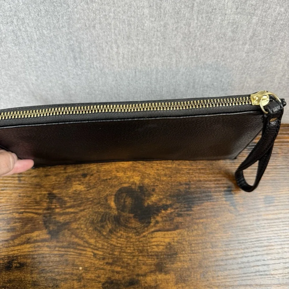 Juicy‎ Couture Logo Zip Lined Clutch Wristlet Wallet Black Clean PreOwned